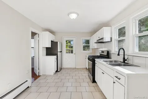 18 Lockwood Road Bay Shore NY 11706