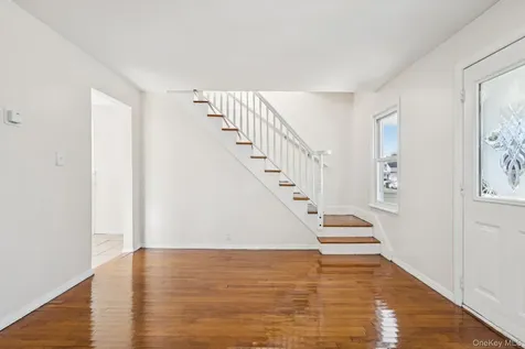 18 Lockwood Road Bay Shore NY 11706