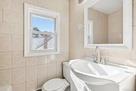 18 Lockwood Road Bay Shore NY 11706