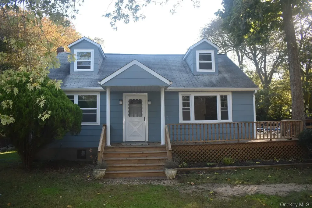 53 Magnolia Drive Mastic Beach NY 11951