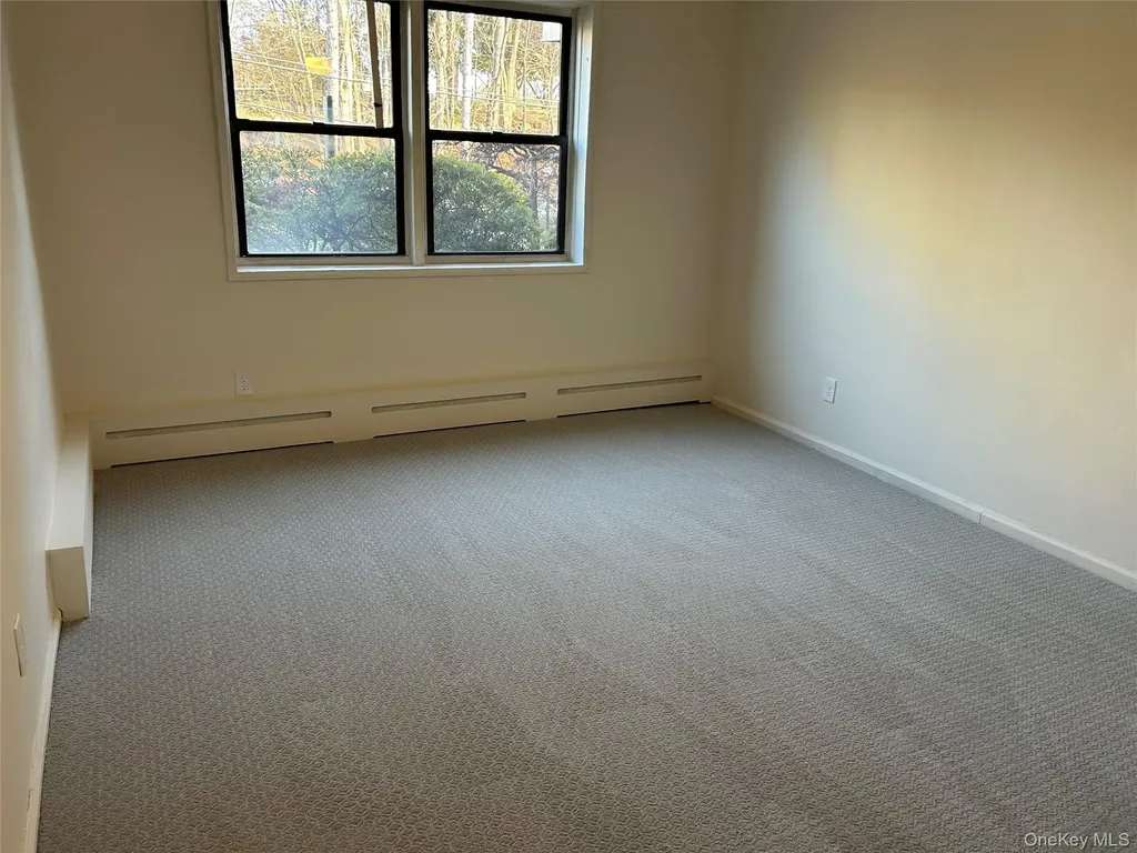 5 Oakdale Manor Suffern NY 10901