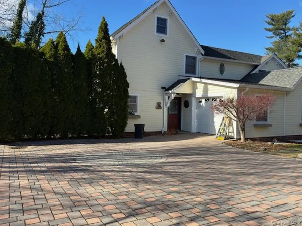 342 Main Street Setauket NY 11733