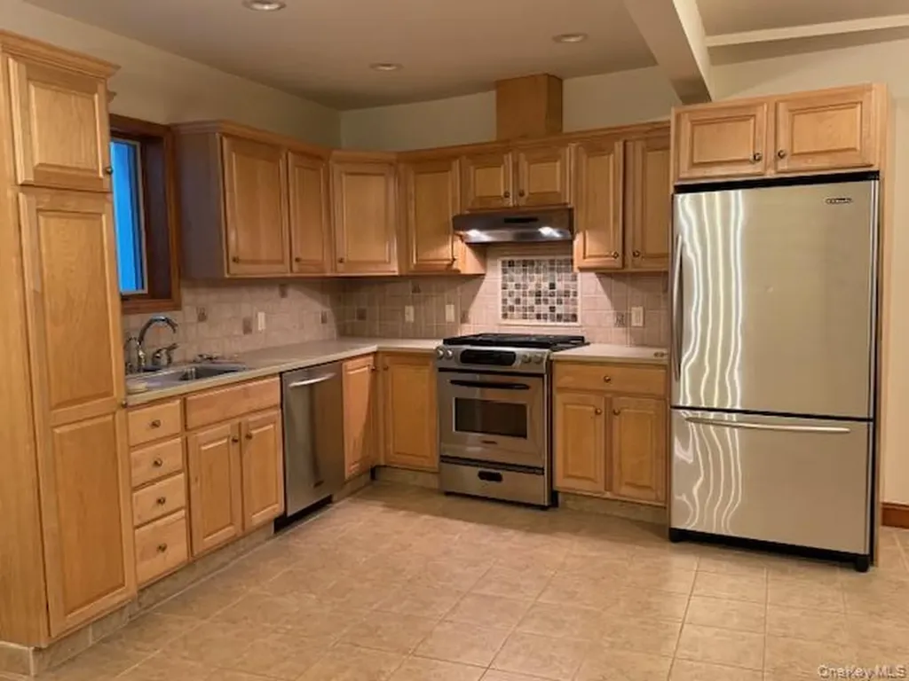 342 Main Street Setauket NY 11733
