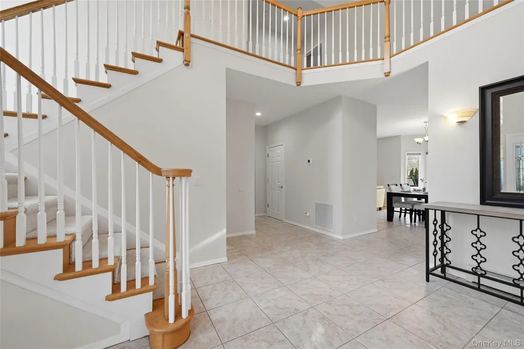 5 Mill Race Road Hampton Bays NY 11946