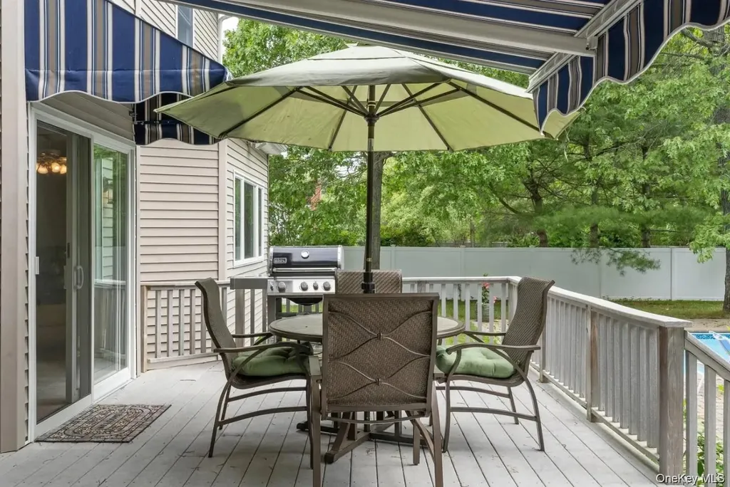 5 Mill Race Road Hampton Bays NY 11946