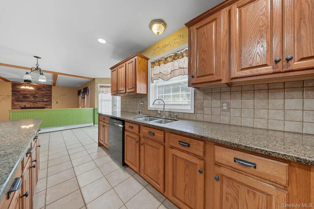52 Hill Road Middletown NY 10941
