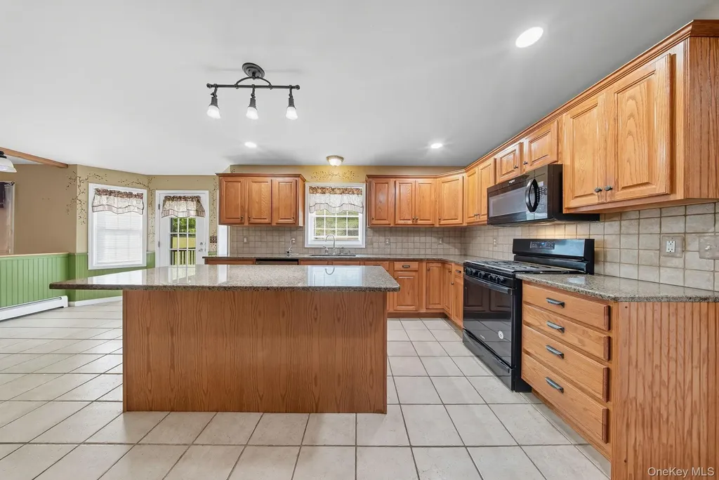 52 Hill Road Middletown NY 10941