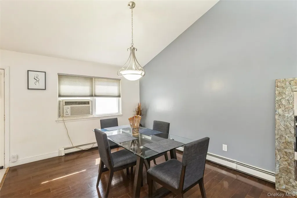 4 Monarch Avenue Selden NY 11784