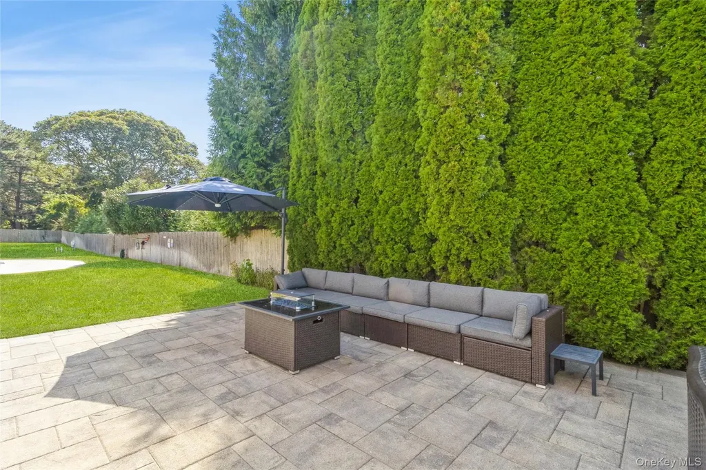 4 Monarch Avenue Selden NY 11784