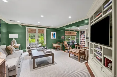 336 Bay Avenue Huntington Bay NY 11743