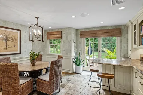 336 Bay Avenue Huntington Bay NY 11743