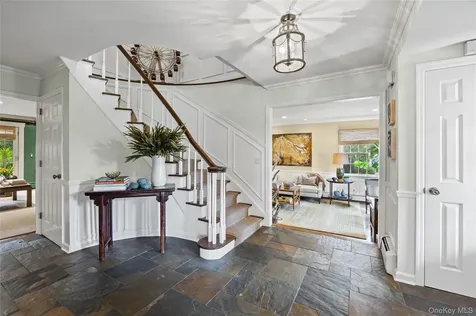 336 Bay Avenue Huntington Bay NY 11743