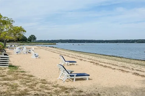 336 Bay Avenue Huntington Bay NY 11743