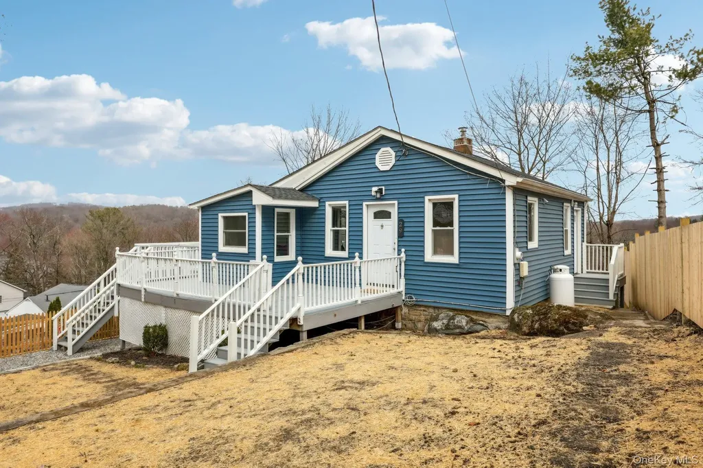 29 Fairway Mahopac NY 10541
