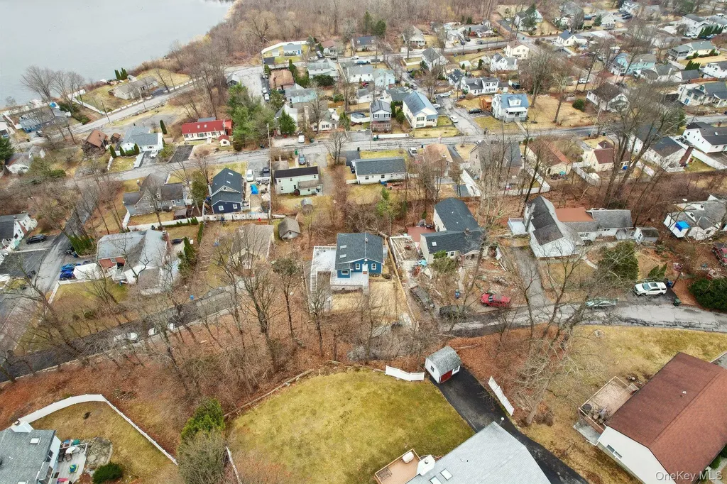 29 Fairway Mahopac NY 10541