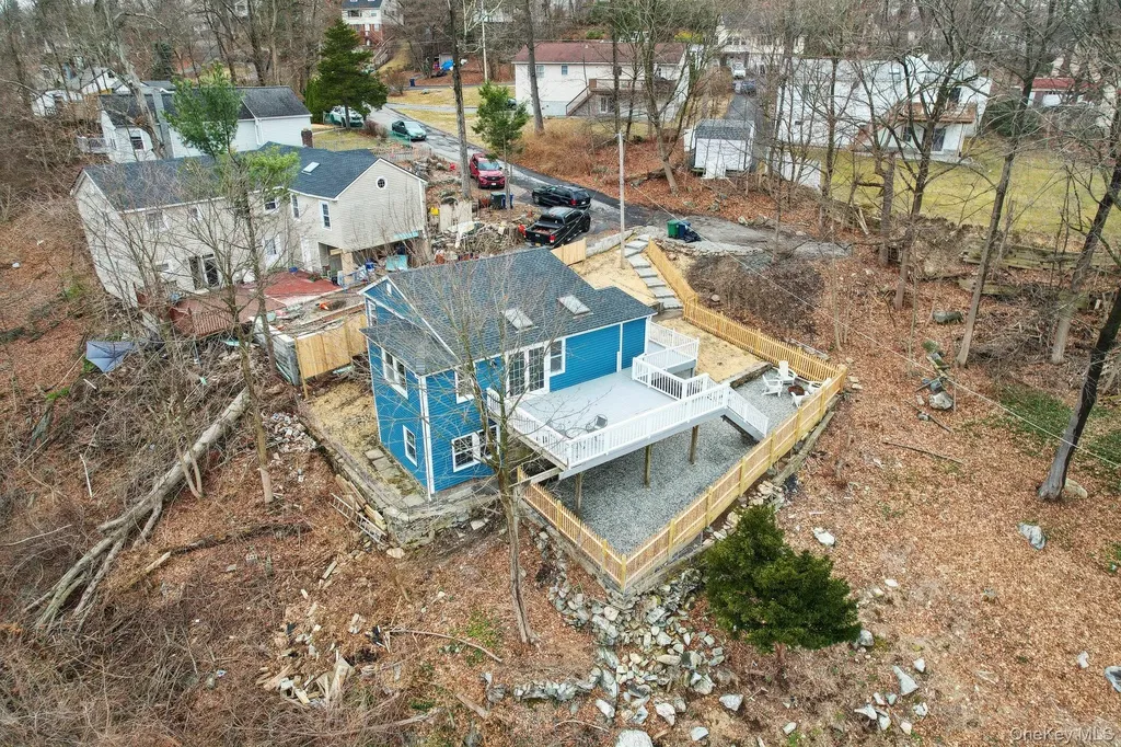 29 Fairway Mahopac NY 10541