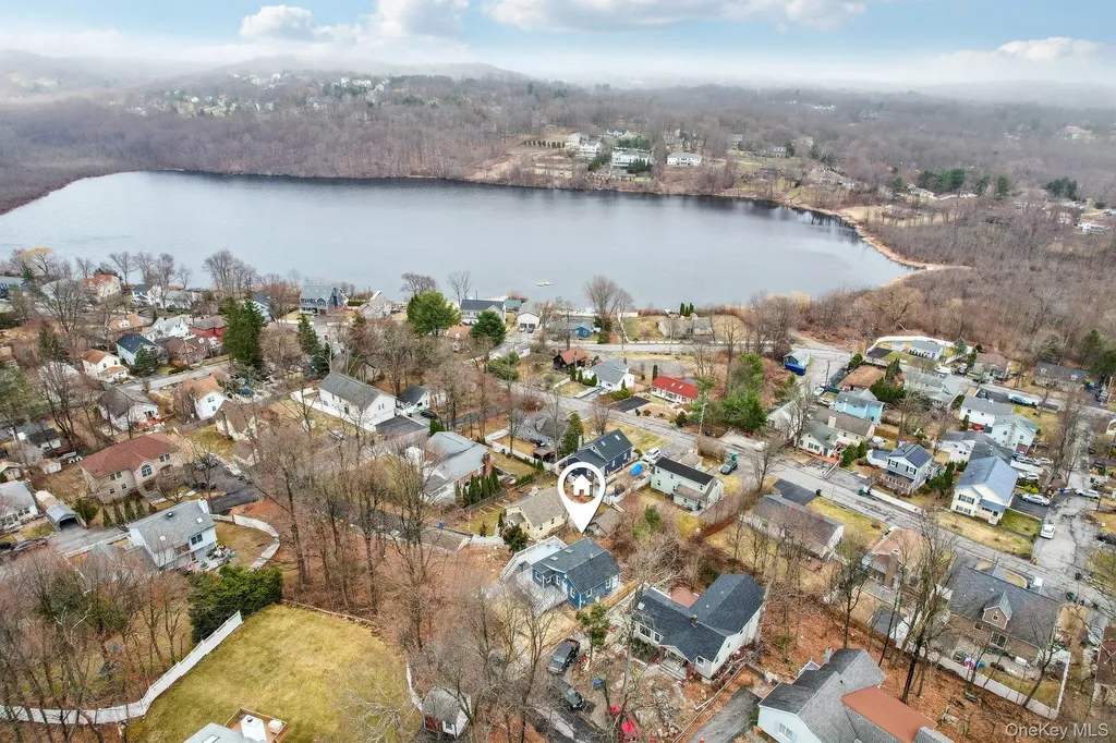 29 Fairway Mahopac NY 10541