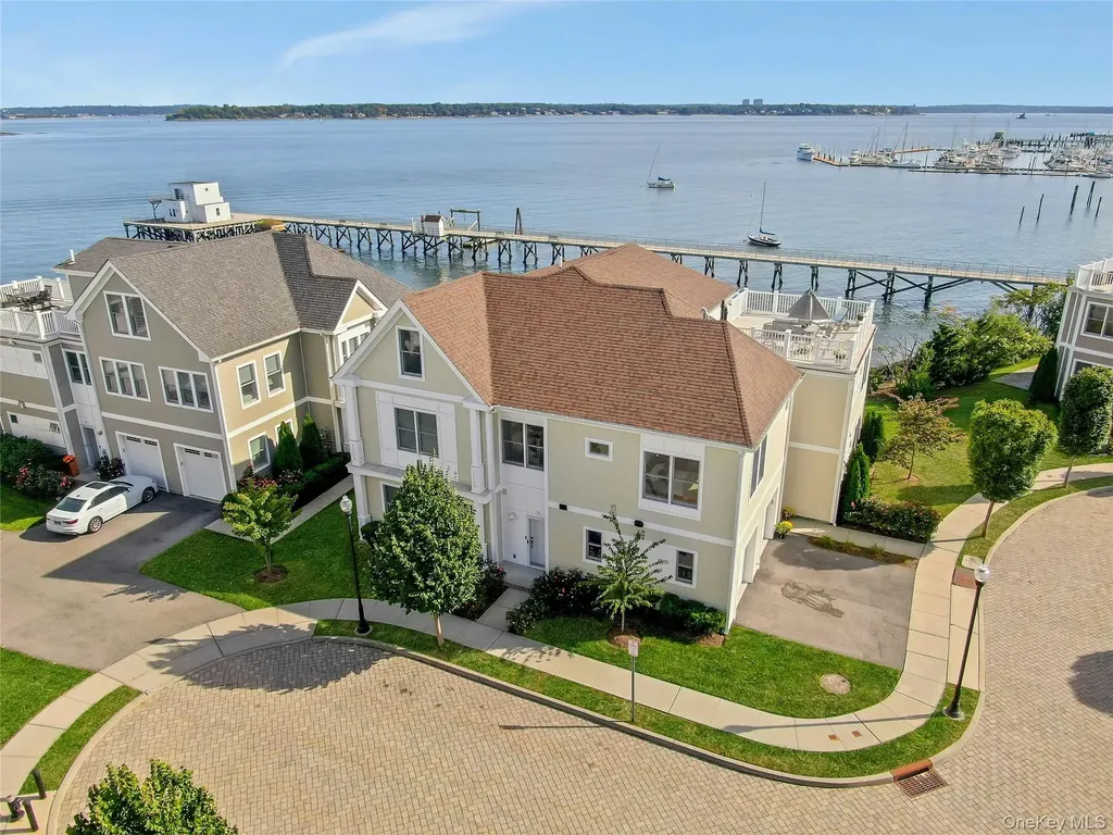 39 Island Point Bronx NY 10464
