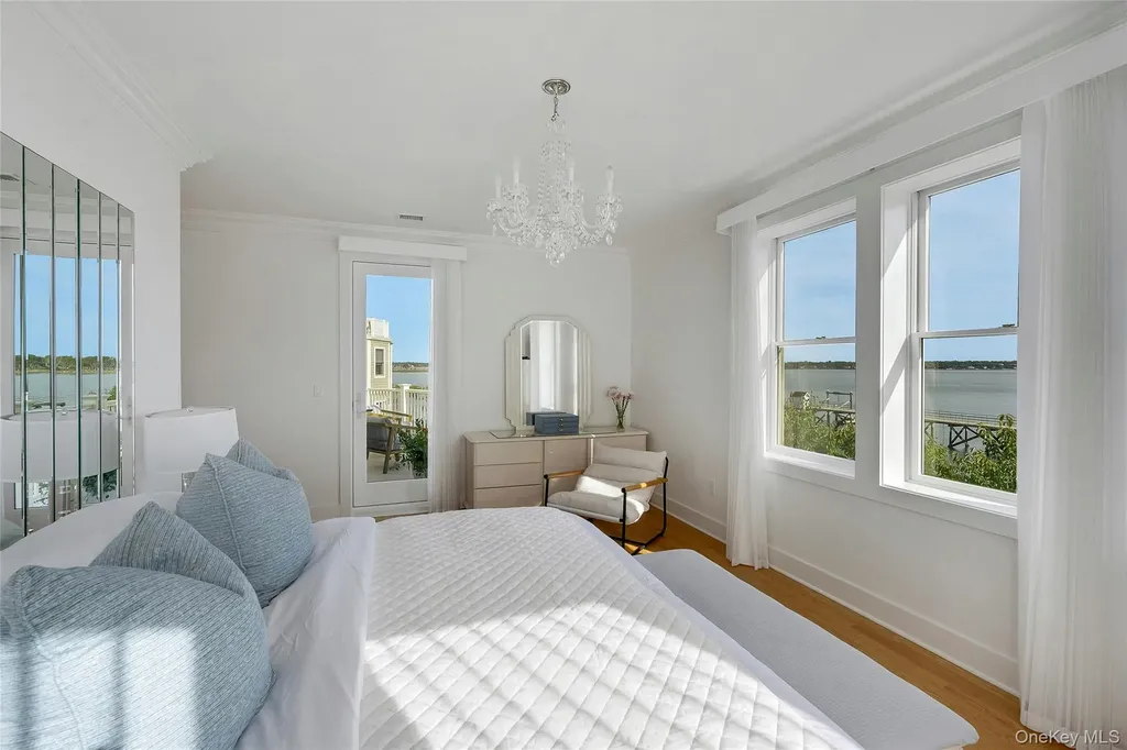 39 Island Point Bronx NY 10464