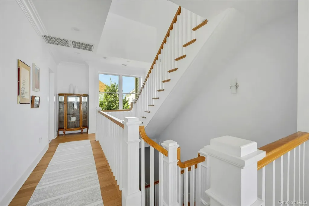39 Island Point Bronx NY 10464