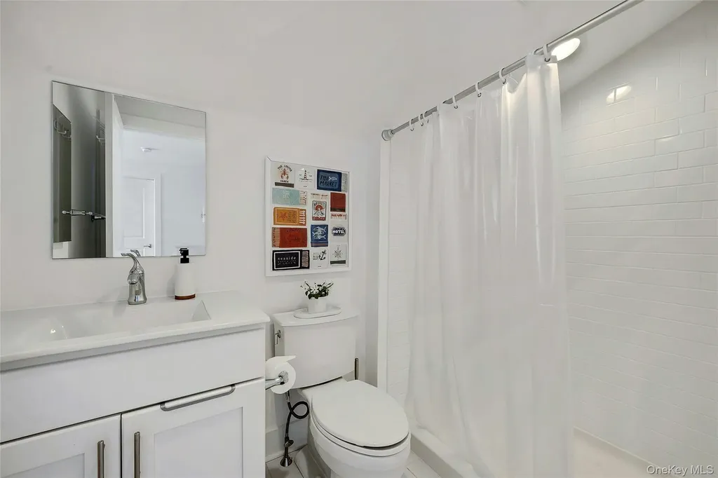 39 Island Point Bronx NY 10464