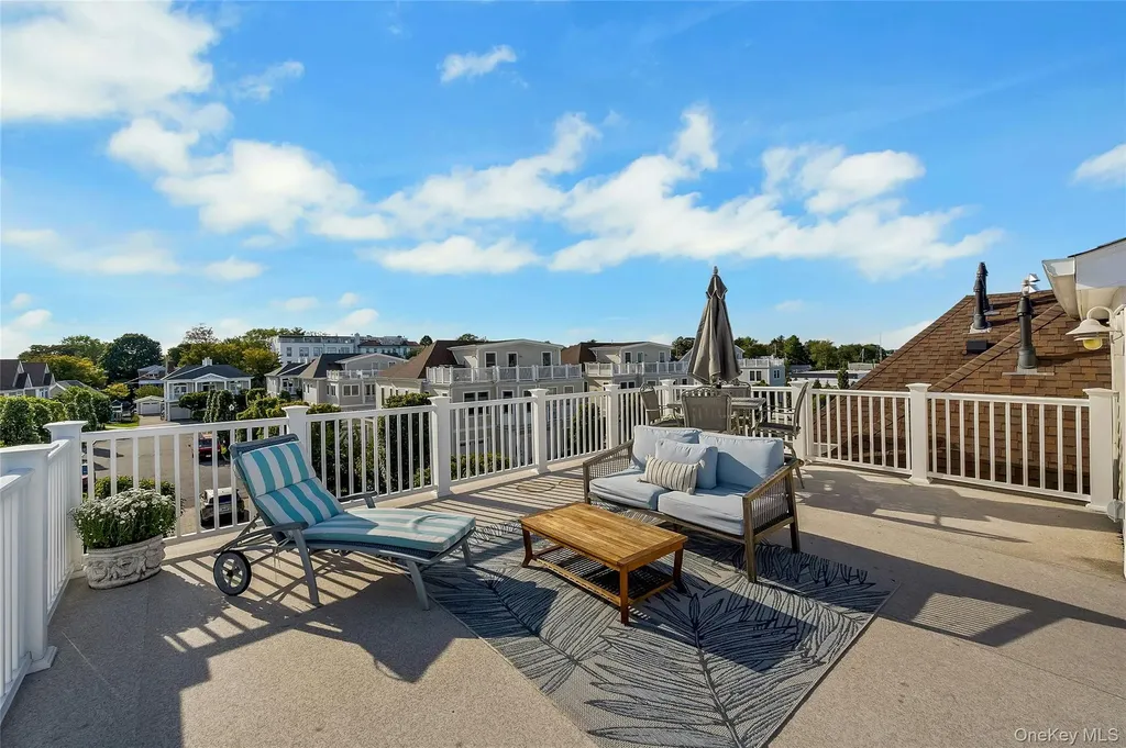 39 Island Point Bronx NY 10464