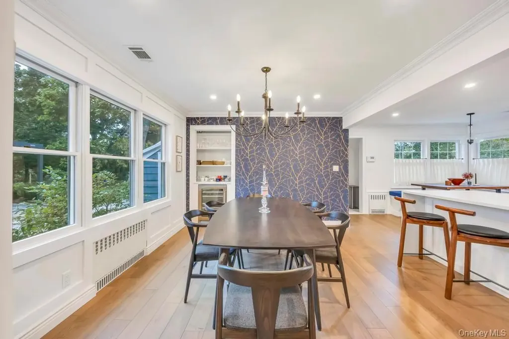 12 Teapot Lane Smithtown NY 11787