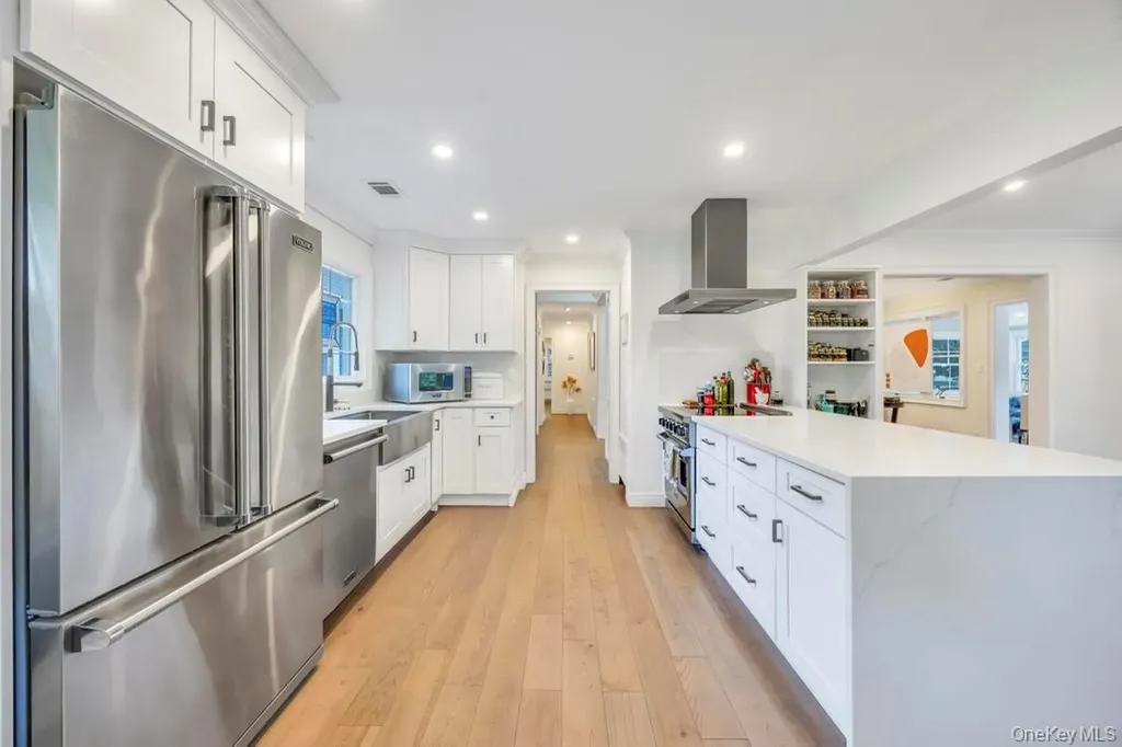 12 Teapot Lane Smithtown NY 11787