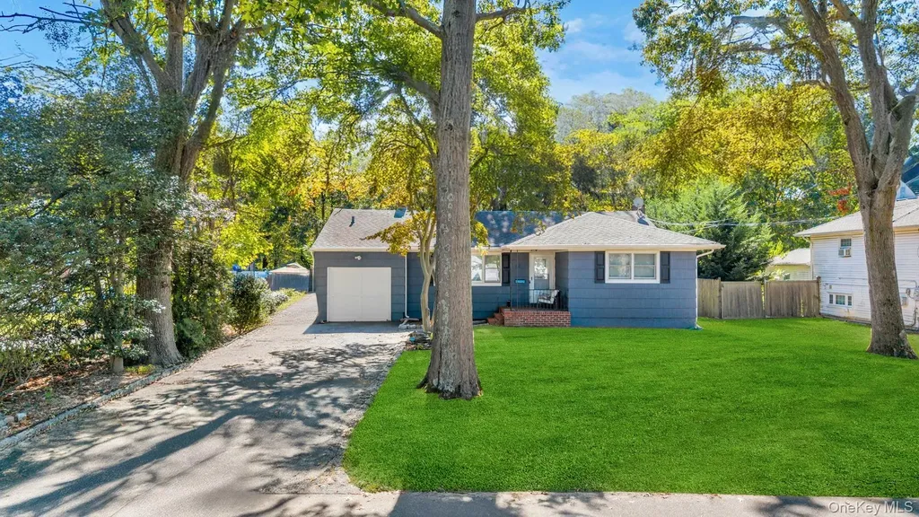 432 Kime Avenue West Islip NY 11795