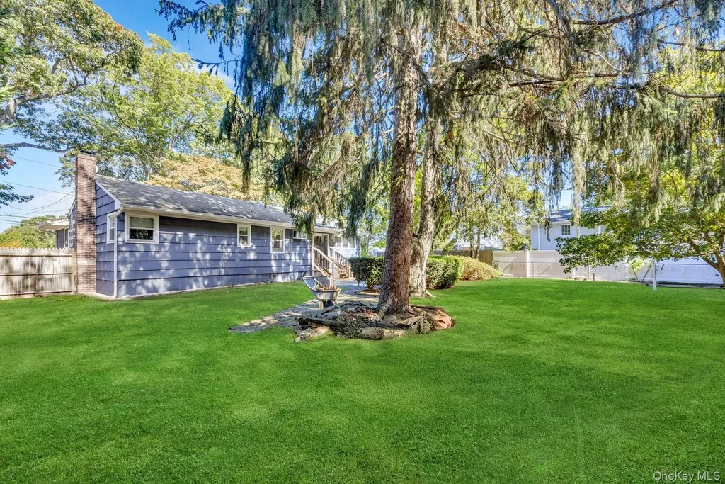 432 Kime Avenue West Islip NY 11795
