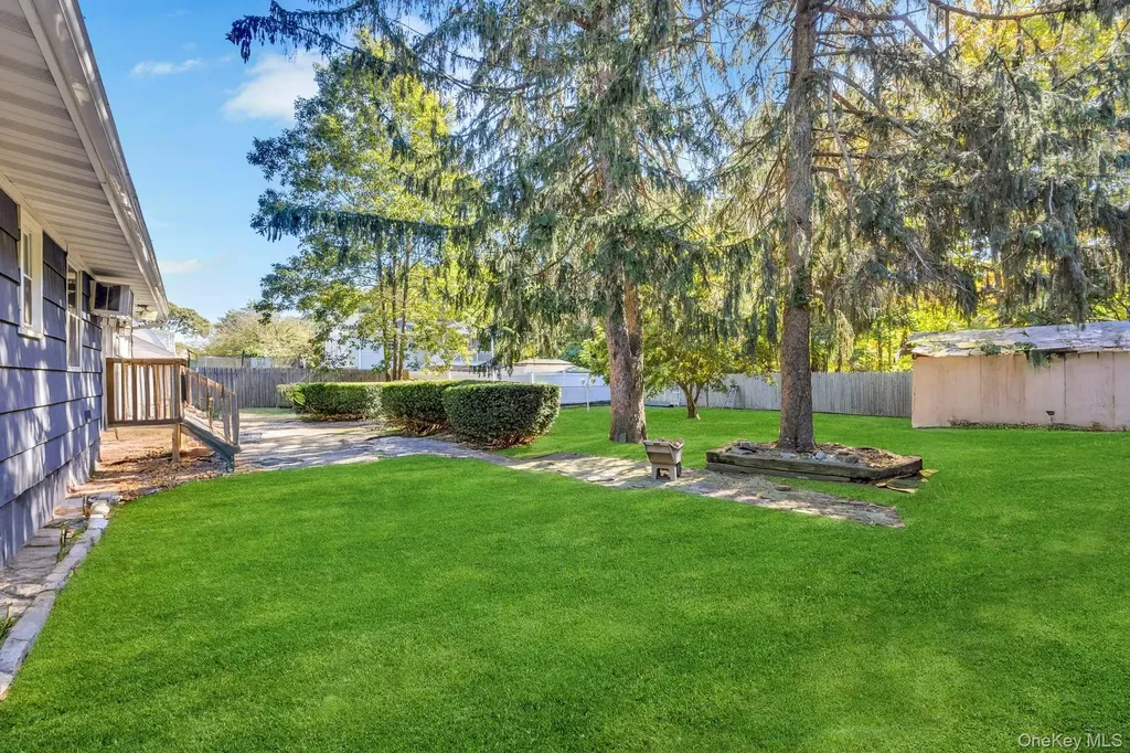 432 Kime Avenue West Islip NY 11795