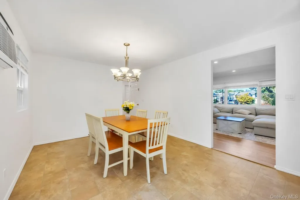432 Kime Avenue West Islip NY 11795