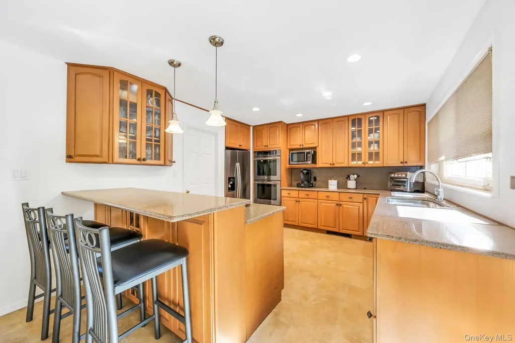 432 Kime Avenue West Islip NY 11795