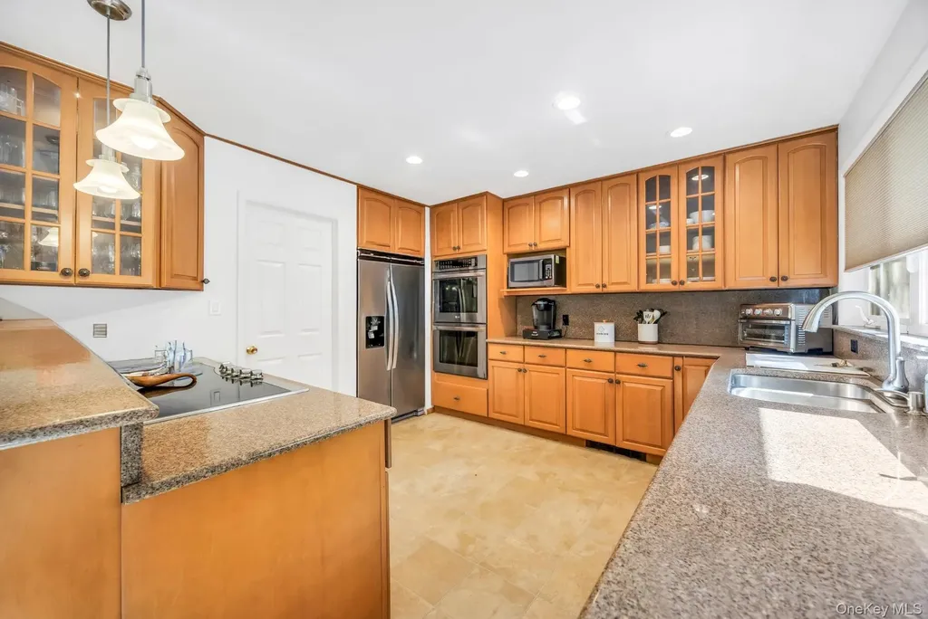432 Kime Avenue West Islip NY 11795