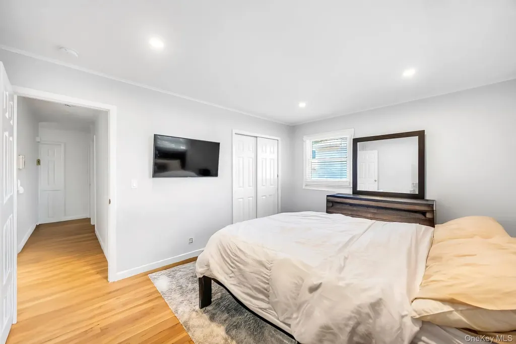 432 Kime Avenue West Islip NY 11795