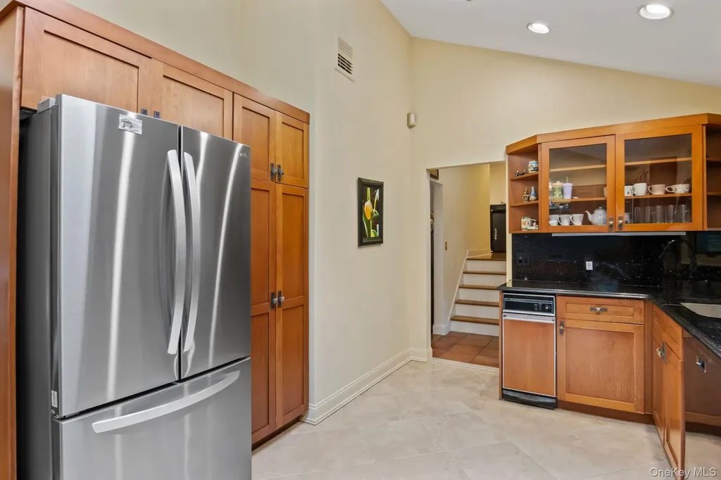 17 Bluebird Lane Huntington NY 11743