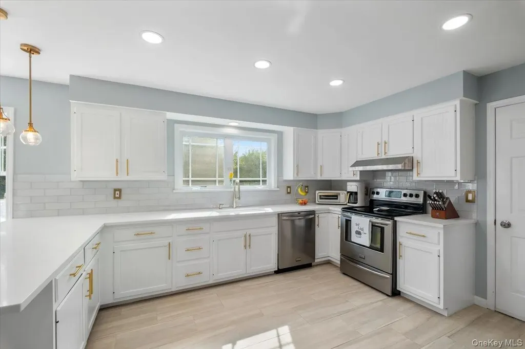 38 Somerset Drive Patterson NY 12563