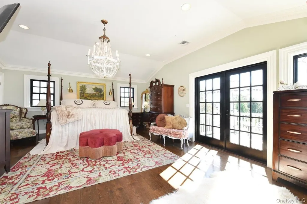 1974 Monroe Avenue North Bellmore NY 11710