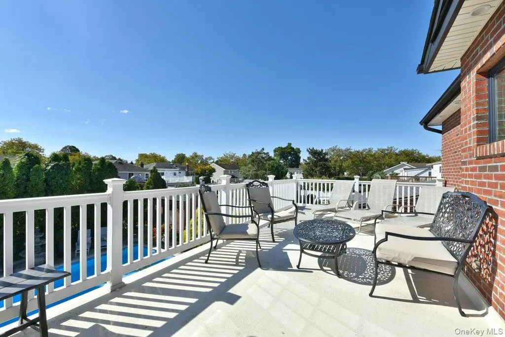 1974 Monroe Avenue North Bellmore NY 11710