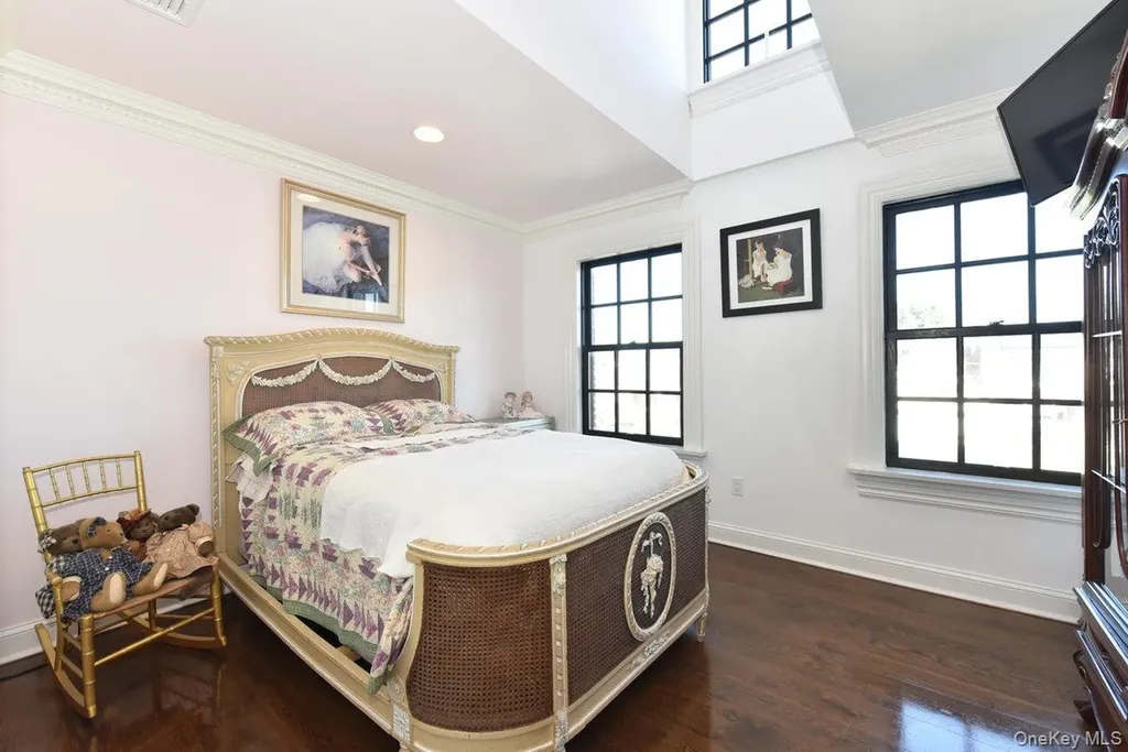 1974 Monroe Avenue North Bellmore NY 11710