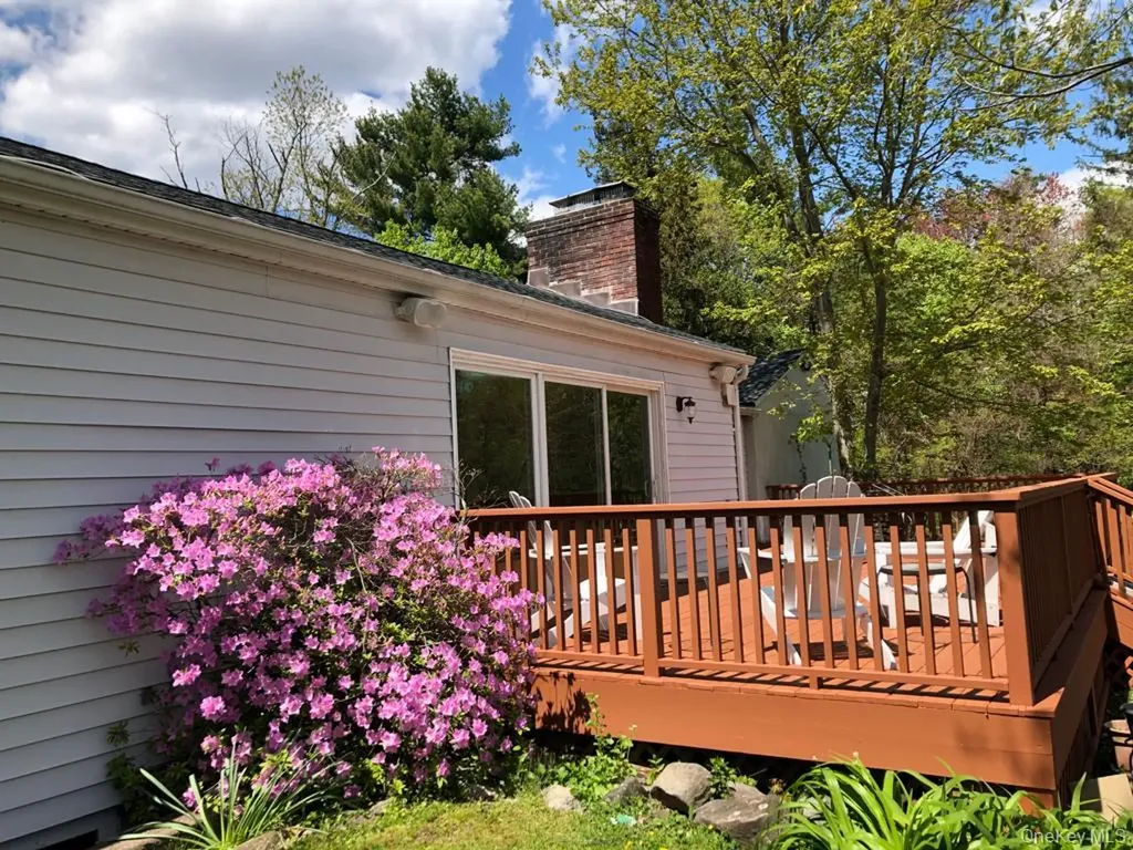 18 Adams Road Ossining NY 10562