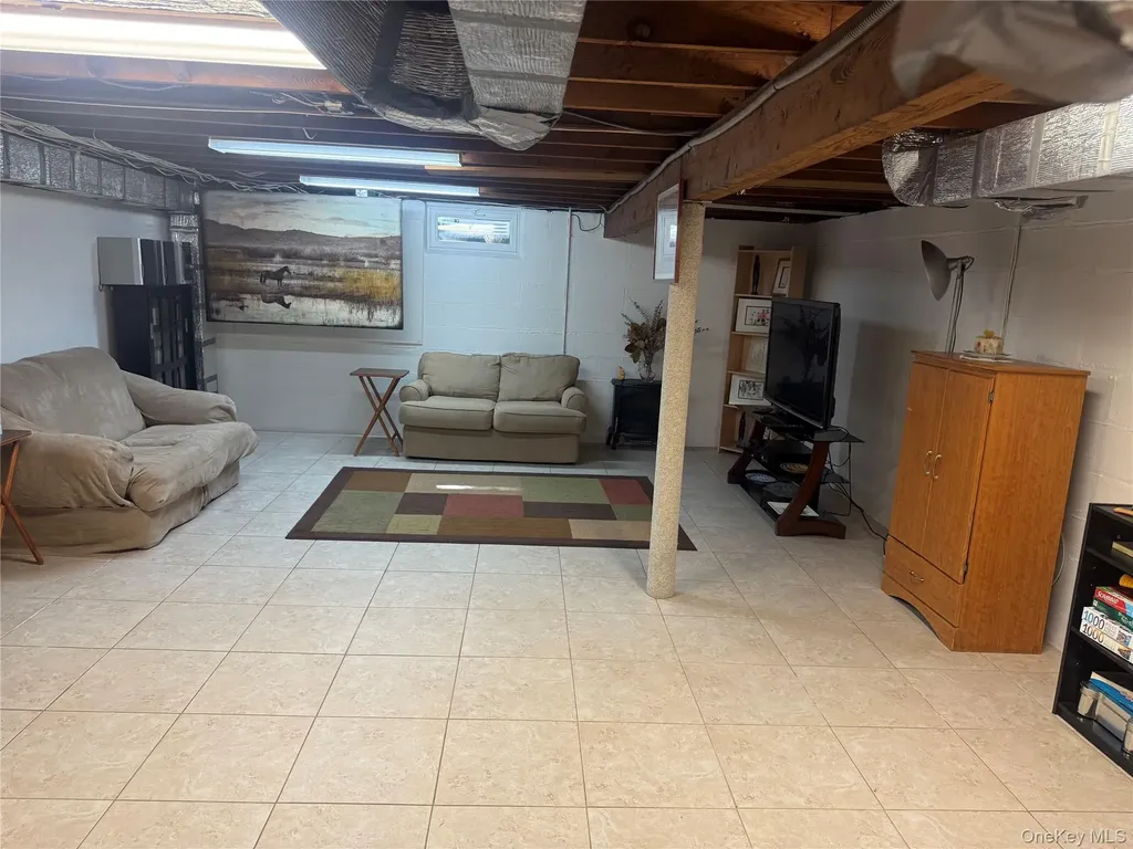 18 Adams Road Ossining NY 10562