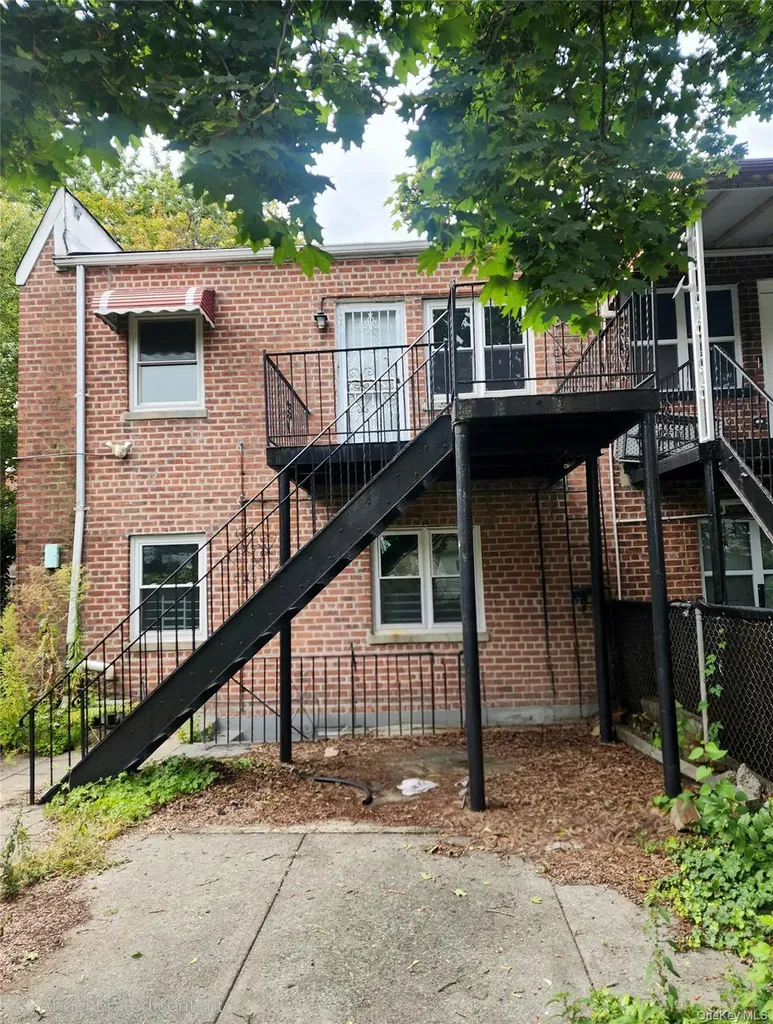 3214 Hone Avenue Bronx NY 10469