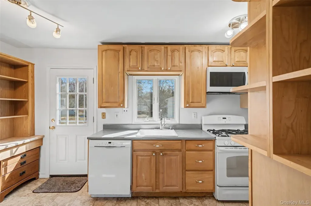 19 Ann Place Monroe NY 10950