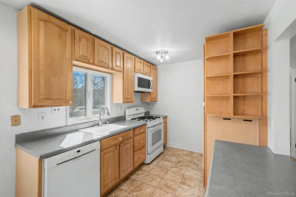 19 Ann Place Monroe NY 10950