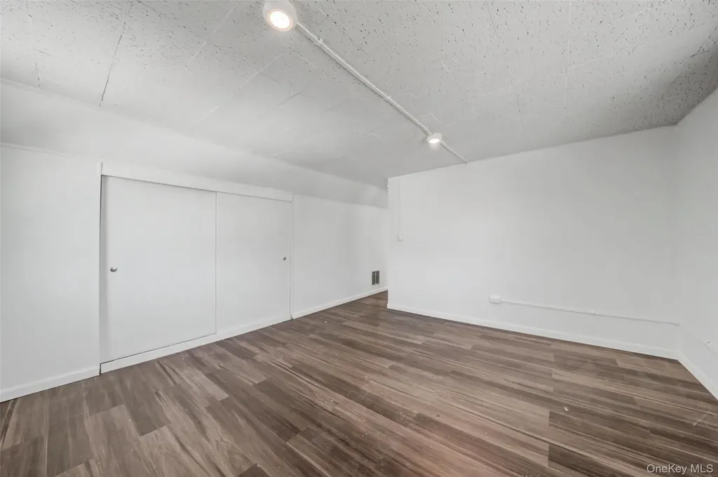 19 Ann Place Monroe NY 10950
