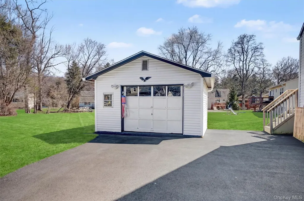 19 Ann Place Monroe NY 10950