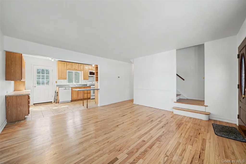 19 Ann Place Monroe NY 10950