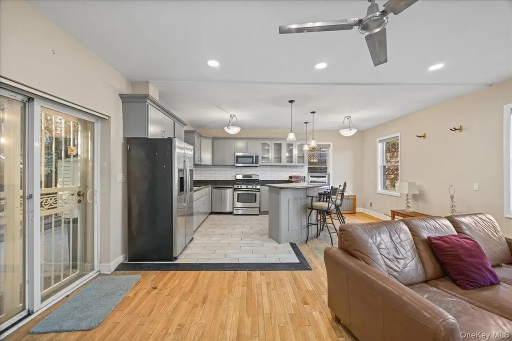 3607 Irwin Avenue Bronx NY 10463