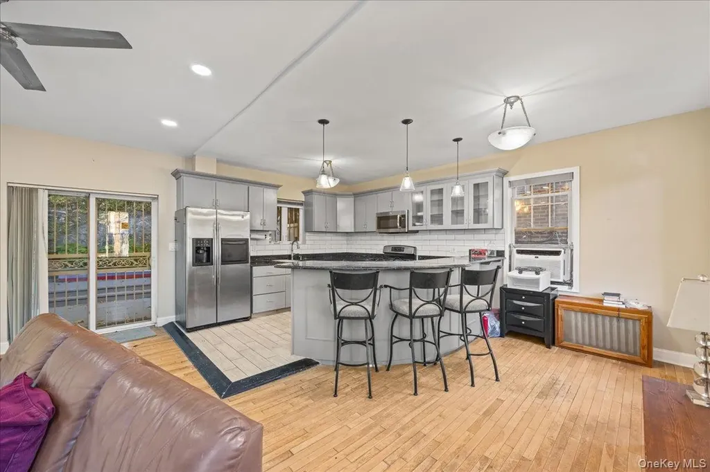 3607 Irwin Avenue Bronx NY 10463